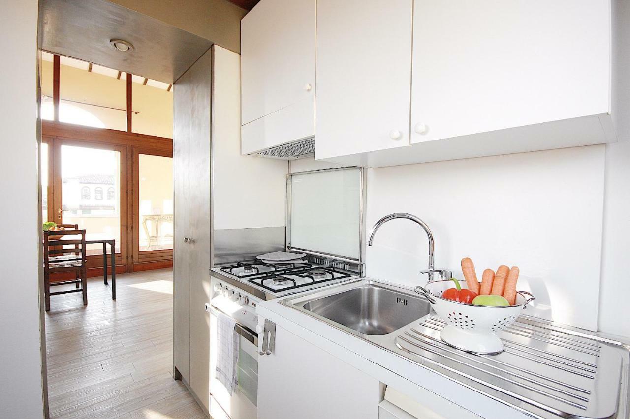 The Bright Nest Apartments Верона Экстерьер фото